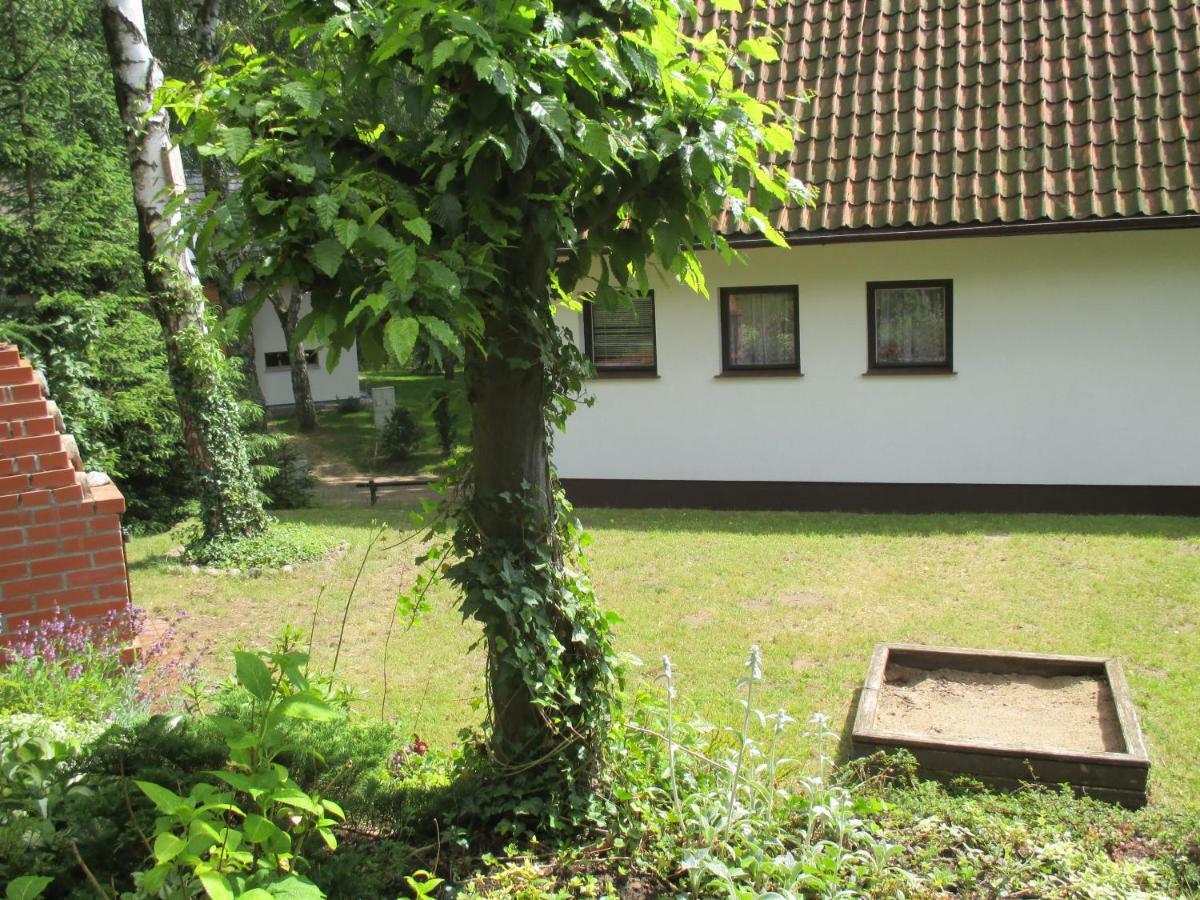 Domek Nad Jeziorem Kretowiny Buitenkant foto